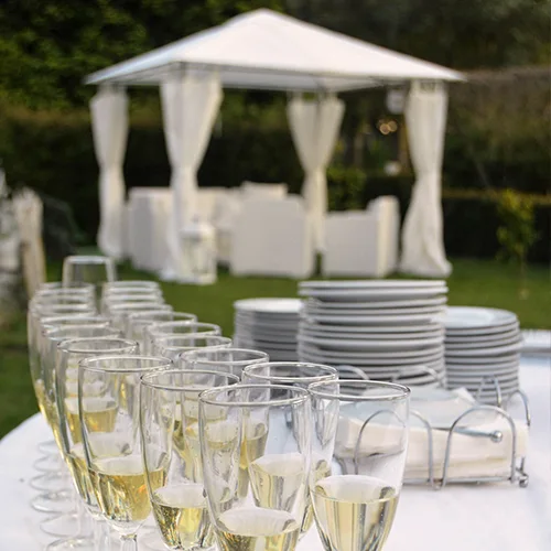 Dekorativni baldahini, paravani, svetlosni tuneli